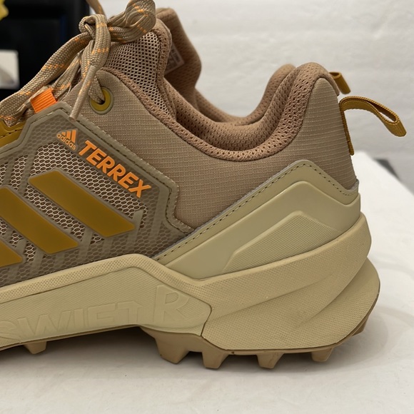 ADIDAS TERREX SWIFT R3 HIKING BEIGE/GOLD/ORANGE SNEAKERS MENS SIZE 10 - Picture 4 of 16